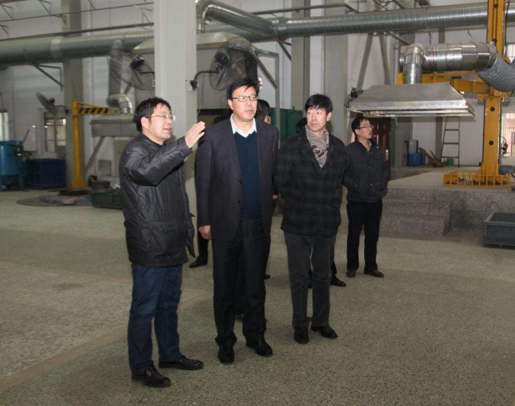 陈逸平院长一行进行了座谈