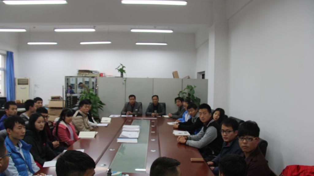 电气工程学院召开学生座谈会