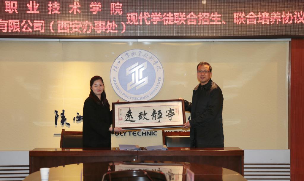 赠送乐游棋牌学生技能作品