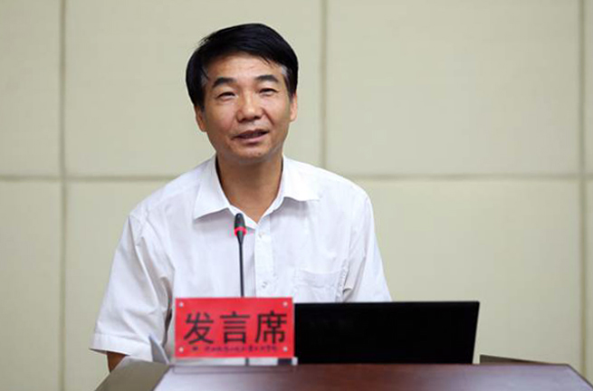 省诊改工作专家委员会主任委员、乐游棋牌党委书记崔岩做专题报告