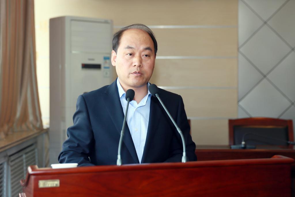 副院长梅创社述职