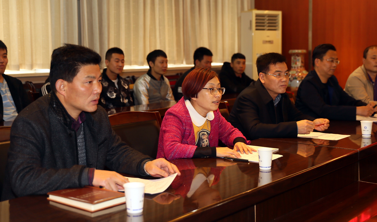 宣传部部长王金辉、机械学院党总支书记乌军锋、学生处副处长张翔和师生代表参加仪式