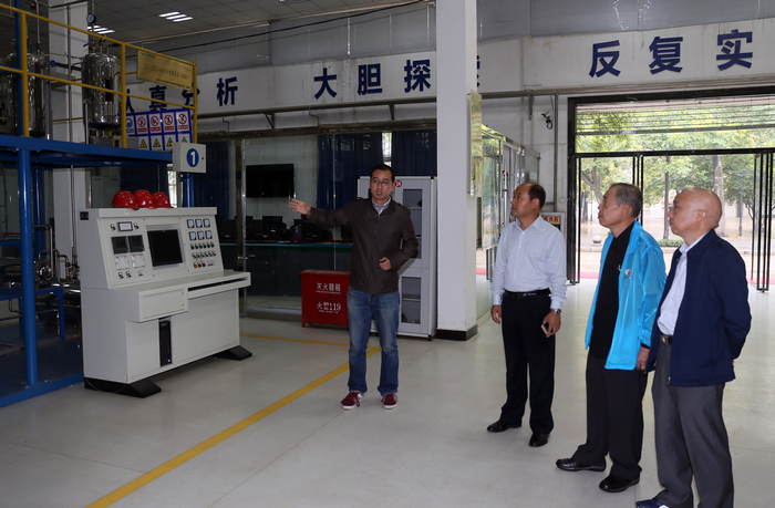 朱俊源会长一行实地考察乐游棋牌实训基地