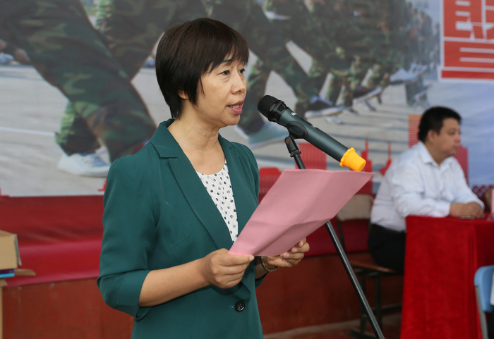 院长张晓云向新生同学们提出四点期望