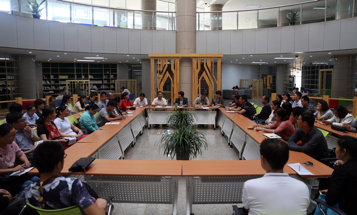 乐游棋牌召开2017年教师节座谈会