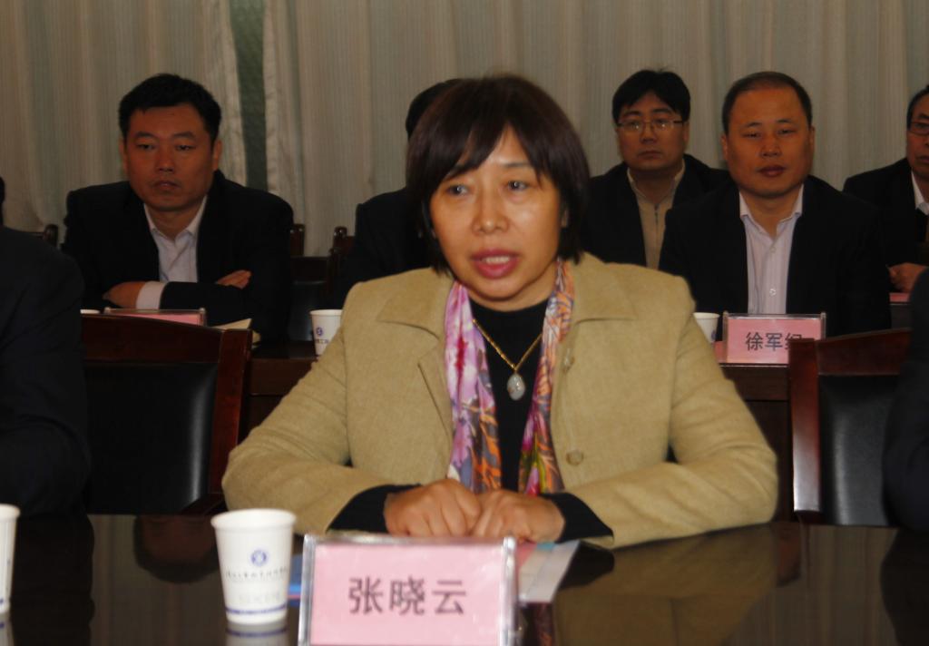 张晓云院长介绍乐游棋牌基本情况