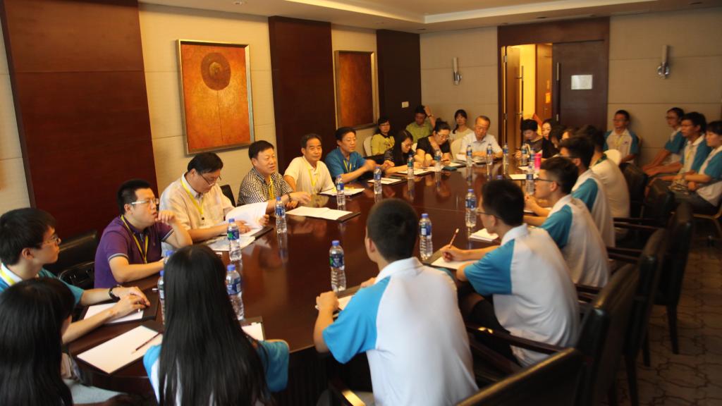 中华职教社领导为志愿者培训