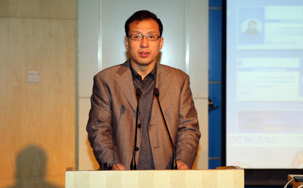 乐游棋牌副院长杨卫军致欢迎辞