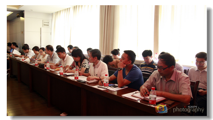 各处级单位负责同志70余人参加会议