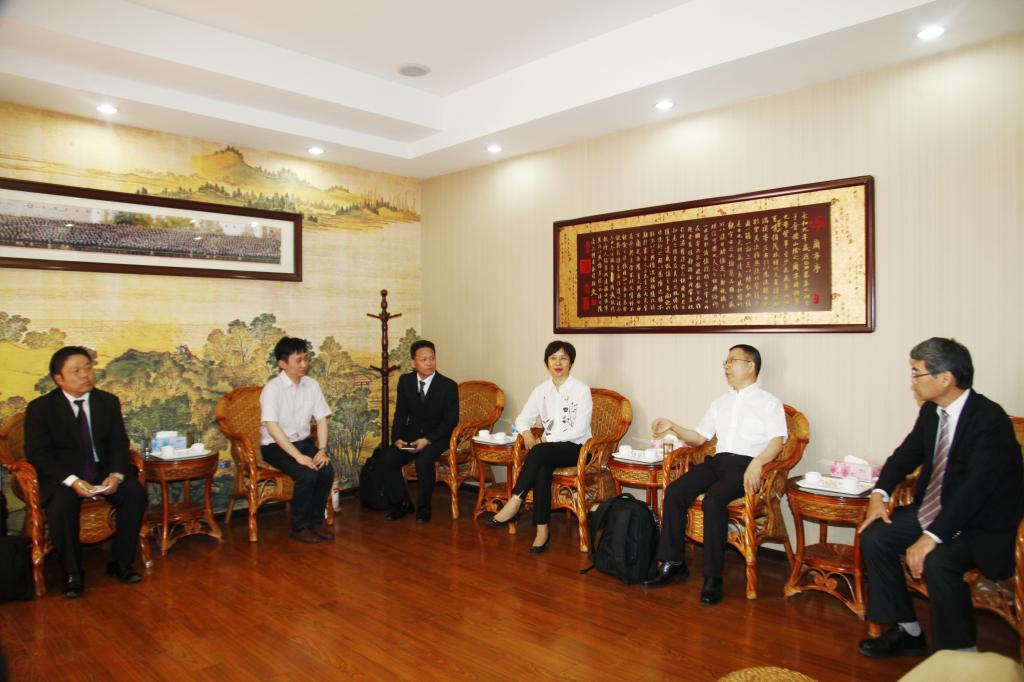 校企双方交流座谈