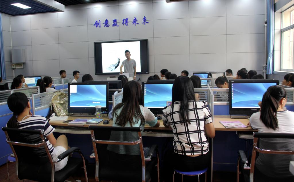 新建成的营销策划工作室第一课