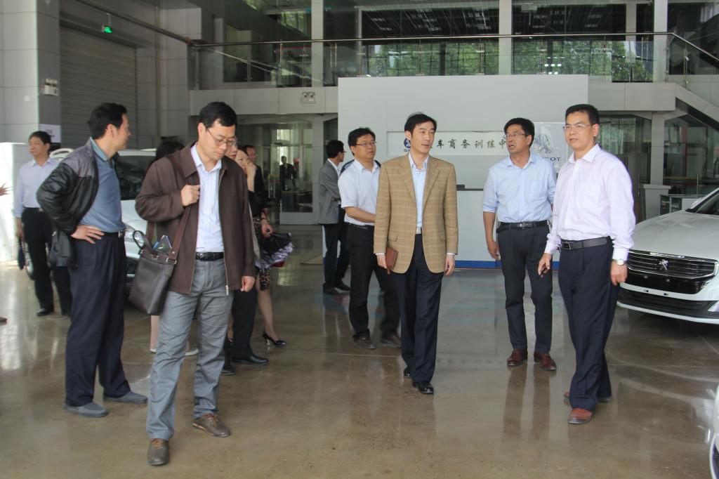 胡龙延书记一行参观