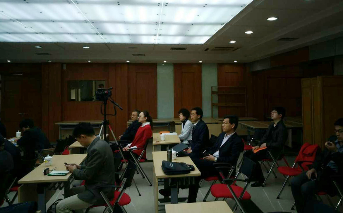 陕西省中华职业教育社秘书长李明富,乐游棋牌党委副书记、纪委书记刘永亮、学工部部长、学生处处长王超联等参加了竞标答辩