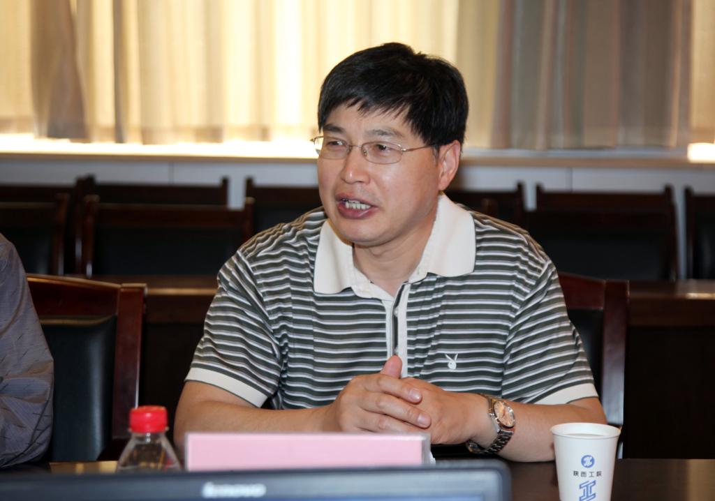 省职业技能鉴定指导中心副主任任虎奎主持会议