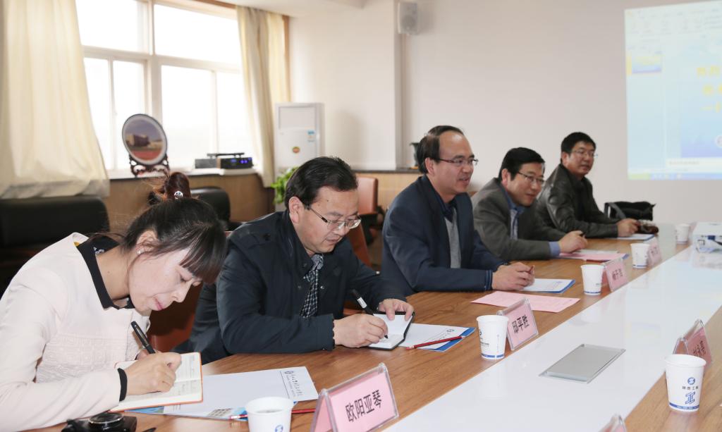 青牧职院党委书记、院长杨予海一行