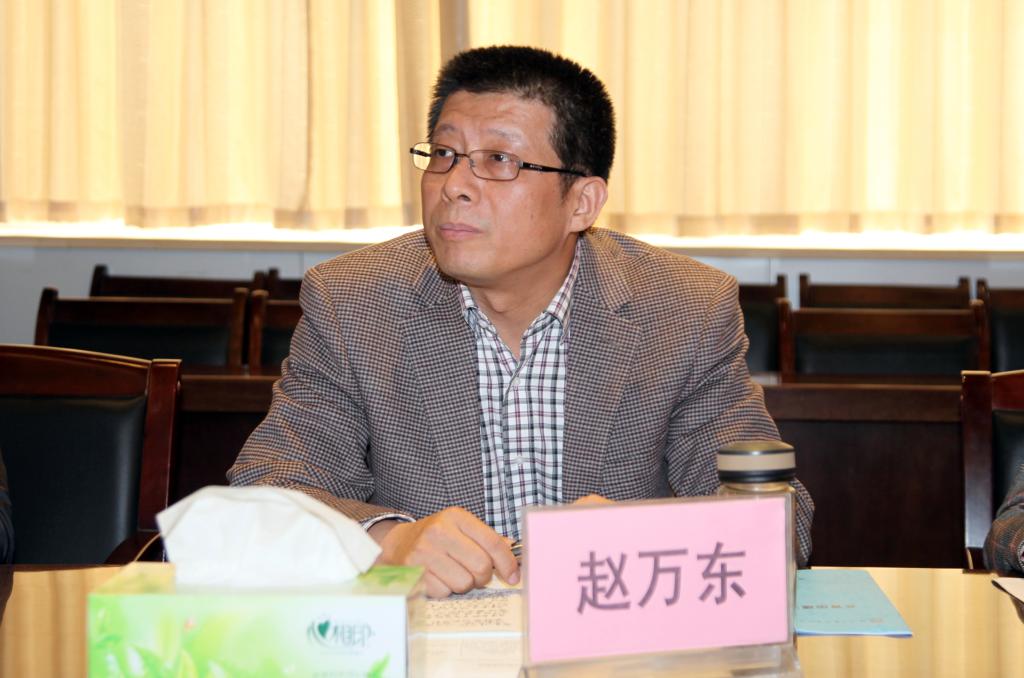 督查组组长、西安美术学院党委副书记赵万东讲话