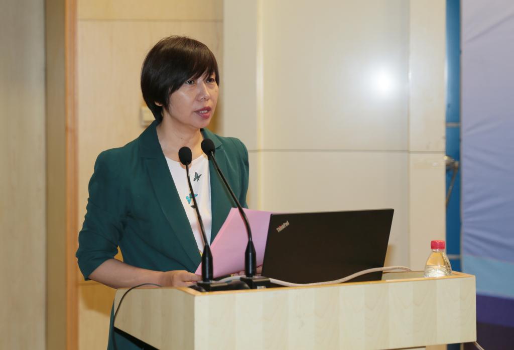 院长张晓云致辞