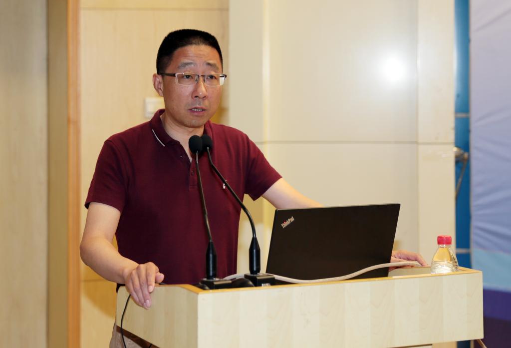 大赛裁判长倪湧作赛项点评并宣读获奖名单