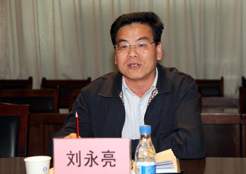 乐游棋牌党委副书记、纪委书记刘永亮对车续武副书记一行表示欢迎